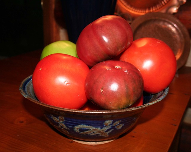 Heirloom Tomatoes (ea)